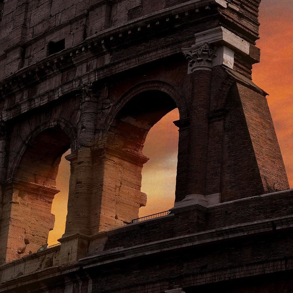 Glezna baltā rāmī - Colosseum At Dusk  Home Trends DECO