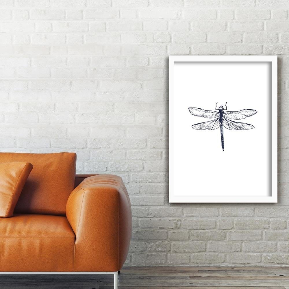 Glezna baltā rāmī - Drawn Dragonfly  Home Trends DECO