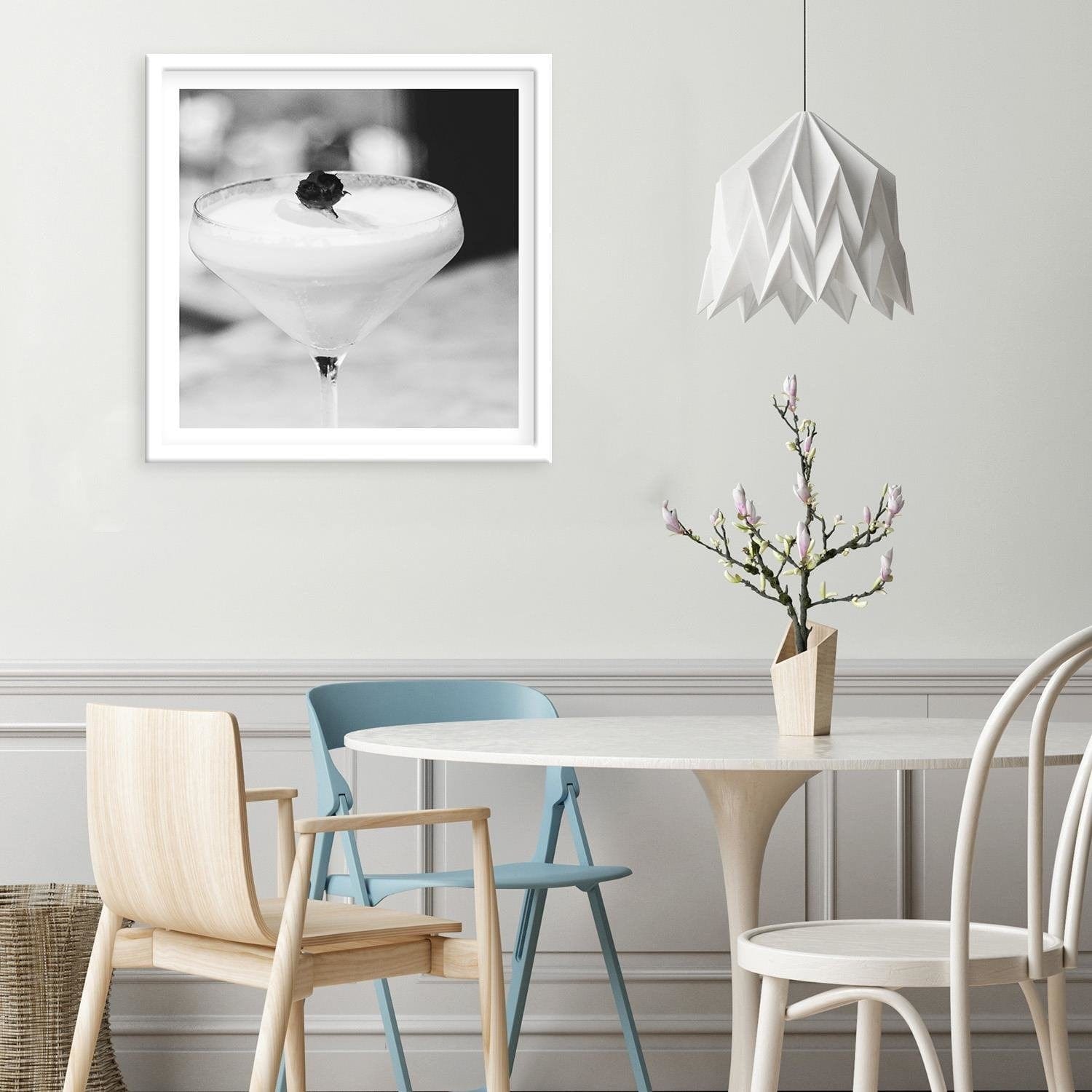 Glezna baltā rāmī - Glass With A Drink 2  Home Trends DECO