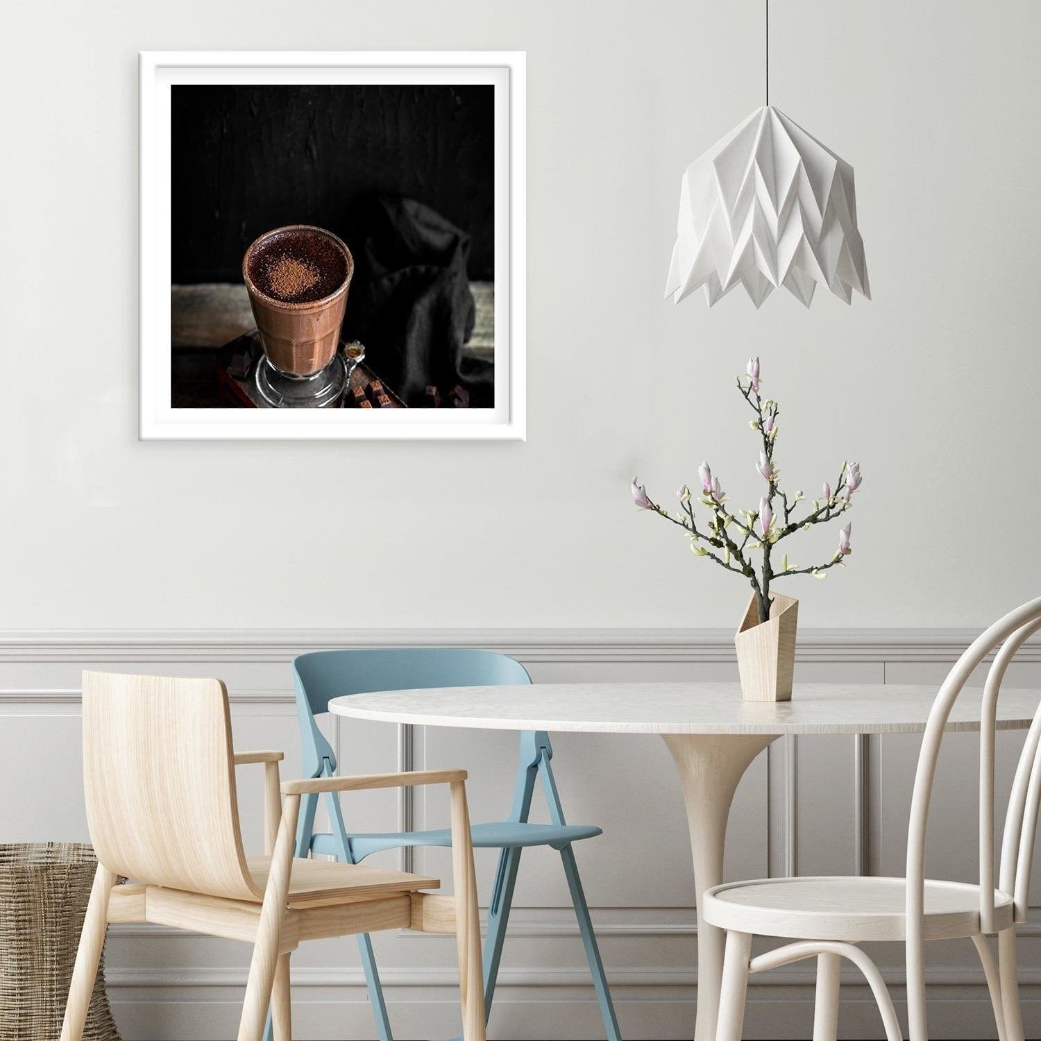 Glezna baltā rāmī - Hot Chocolate  Home Trends DECO