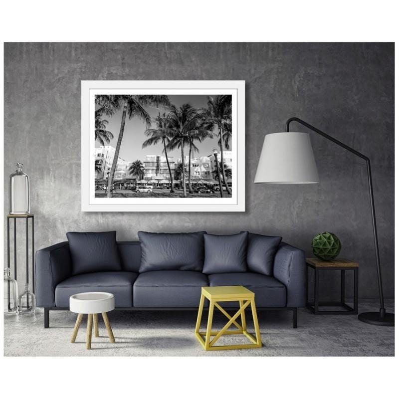 Glezna baltā rāmī - Hotels and restaurants  Home Trends DECO