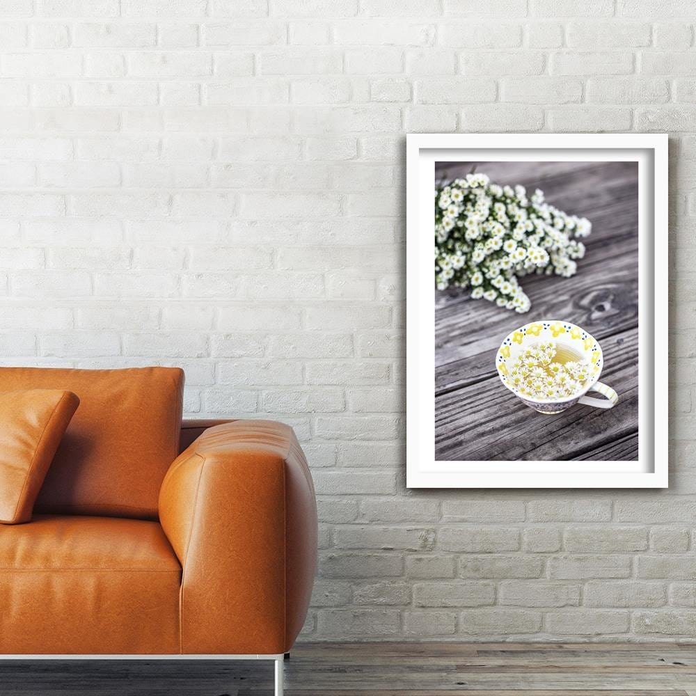 Glezna baltā rāmī - Infusion Of Chamomile  Home Trends DECO