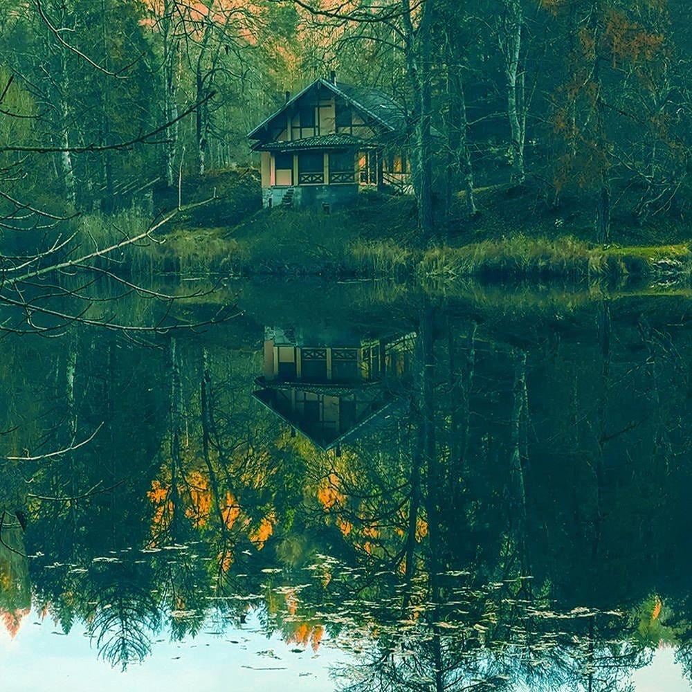 Glezna baltā rāmī - Lake House 3  Home Trends DECO