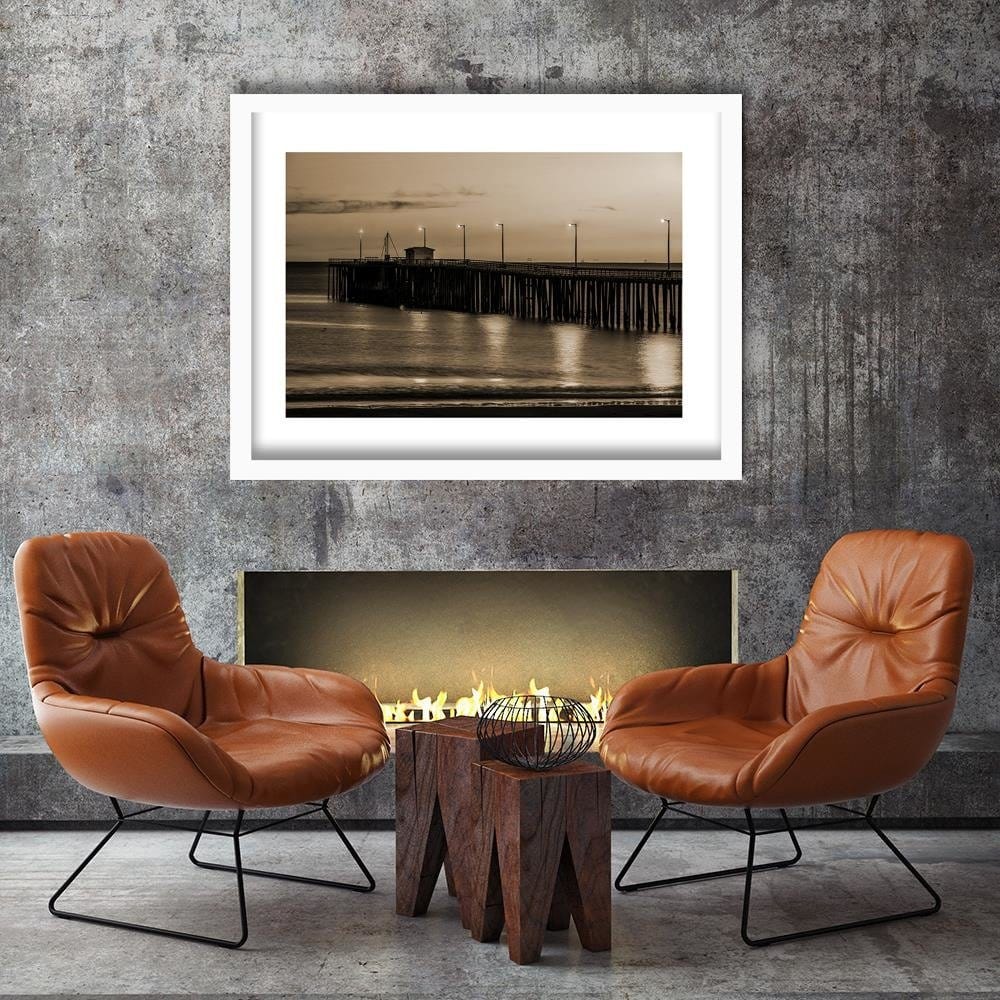 Glezna baltā rāmī - Lanterns On The Pier 2  Home Trends DECO