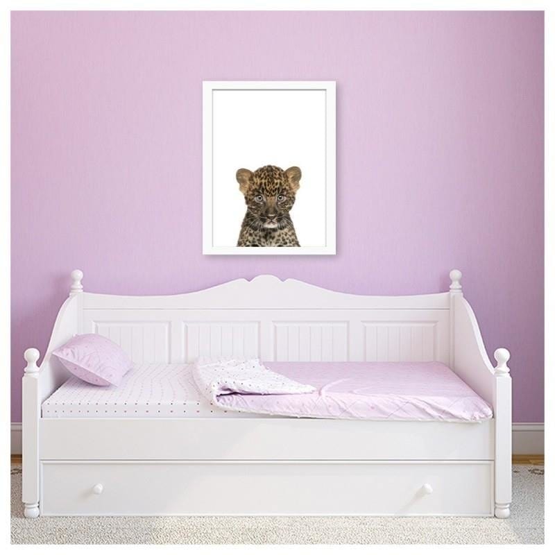 Glezna baltā rāmī - Little leopard  Home Trends DECO