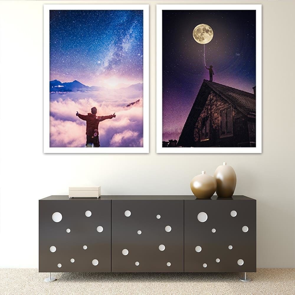 Glezna baltā rāmī - Moon As Balloon  Home Trends DECO