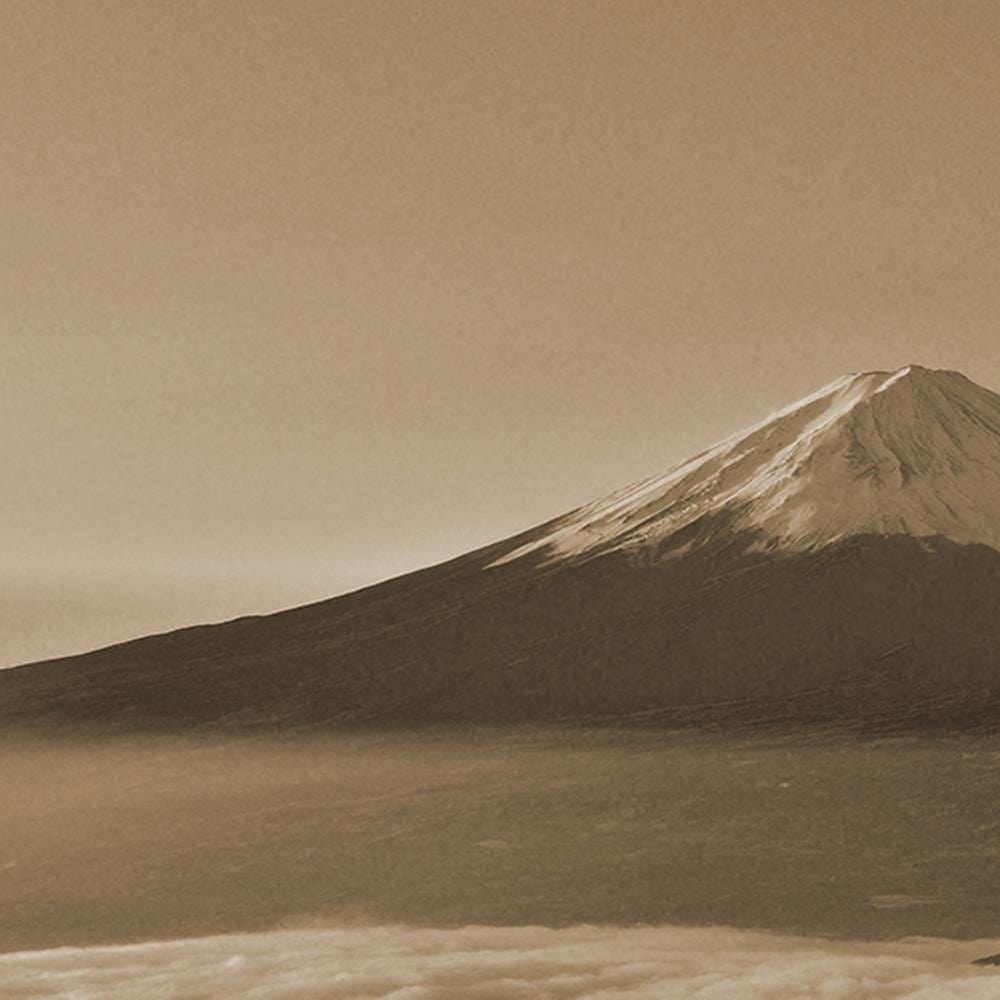 Glezna baltā rāmī - Mount Fuji 1  Home Trends DECO