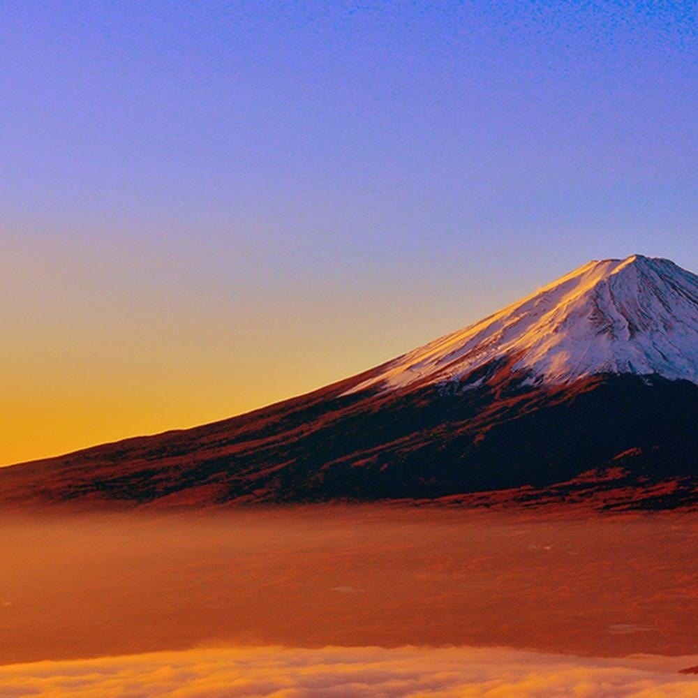 Glezna baltā rāmī - Mount Fuji 4  Home Trends DECO