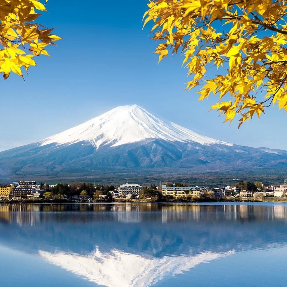 Glezna baltā rāmī - Mount Fuji And Lake 4  Home Trends DECO