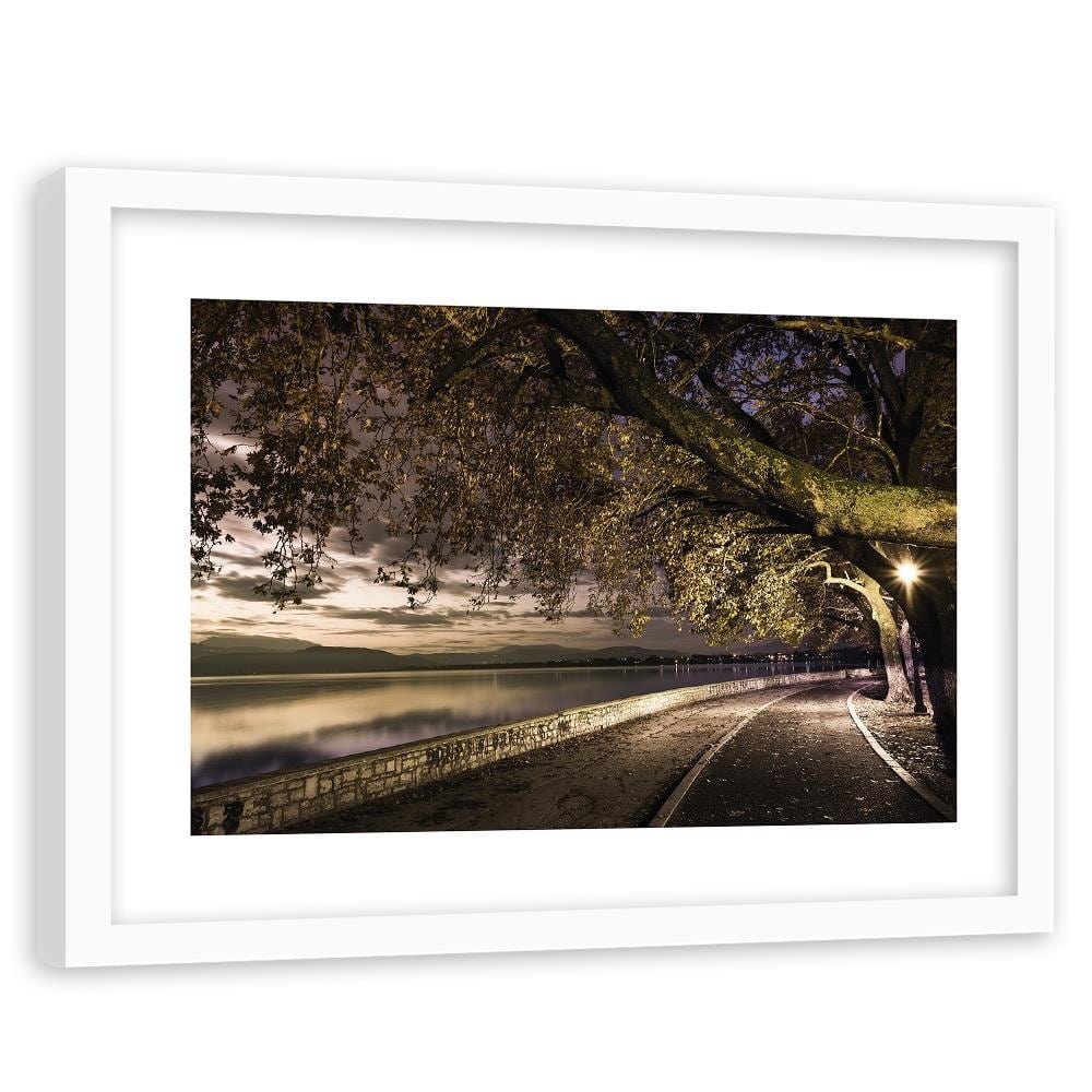 Glezna baltā rāmī - Promenade In The Evening  Home Trends DECO