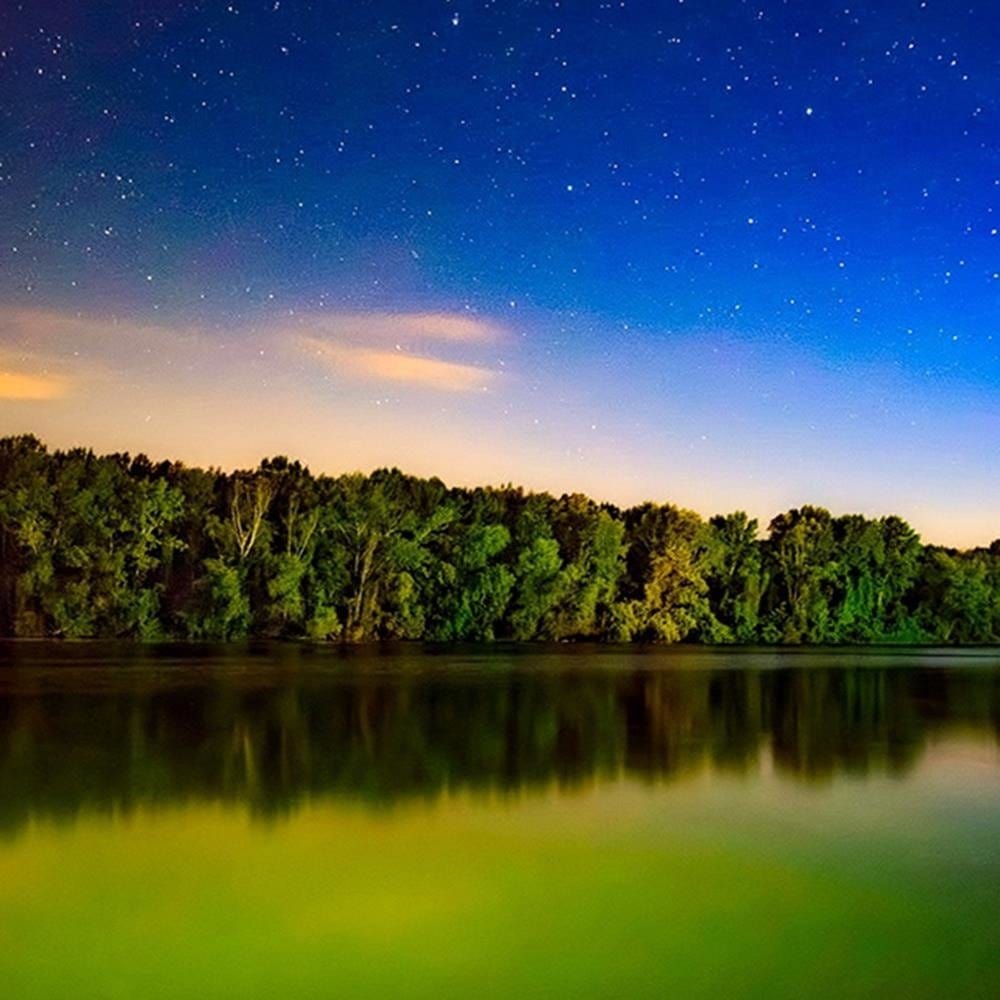 Glezna baltā rāmī - Stars Over The Lake 4  Home Trends DECO