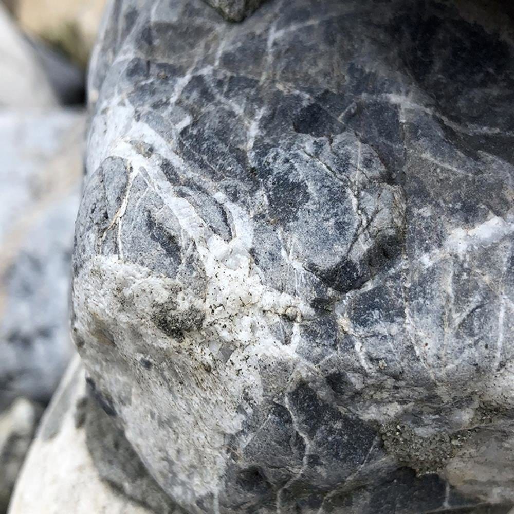 Glezna baltā rāmī - Stones  Home Trends DECO