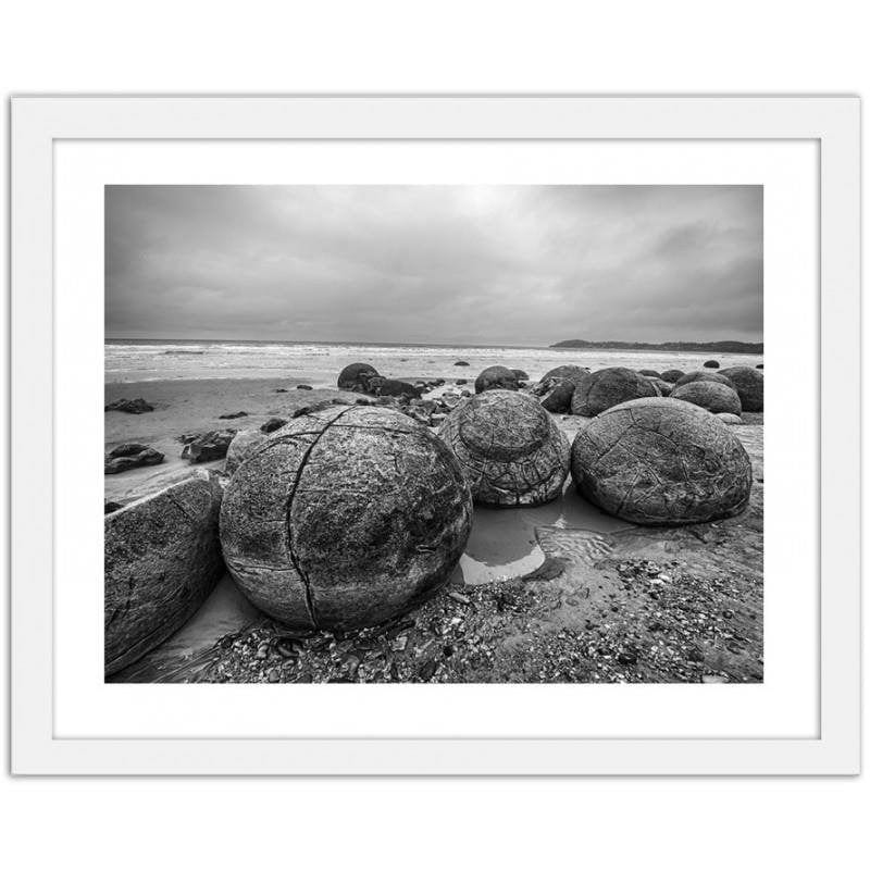 Glezna baltā rāmī - Stones on the shore 2  Home Trends DECO