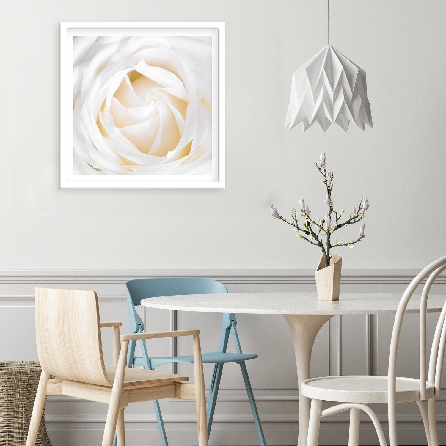 Glezna baltā rāmī - White Rose 2  Home Trends DECO