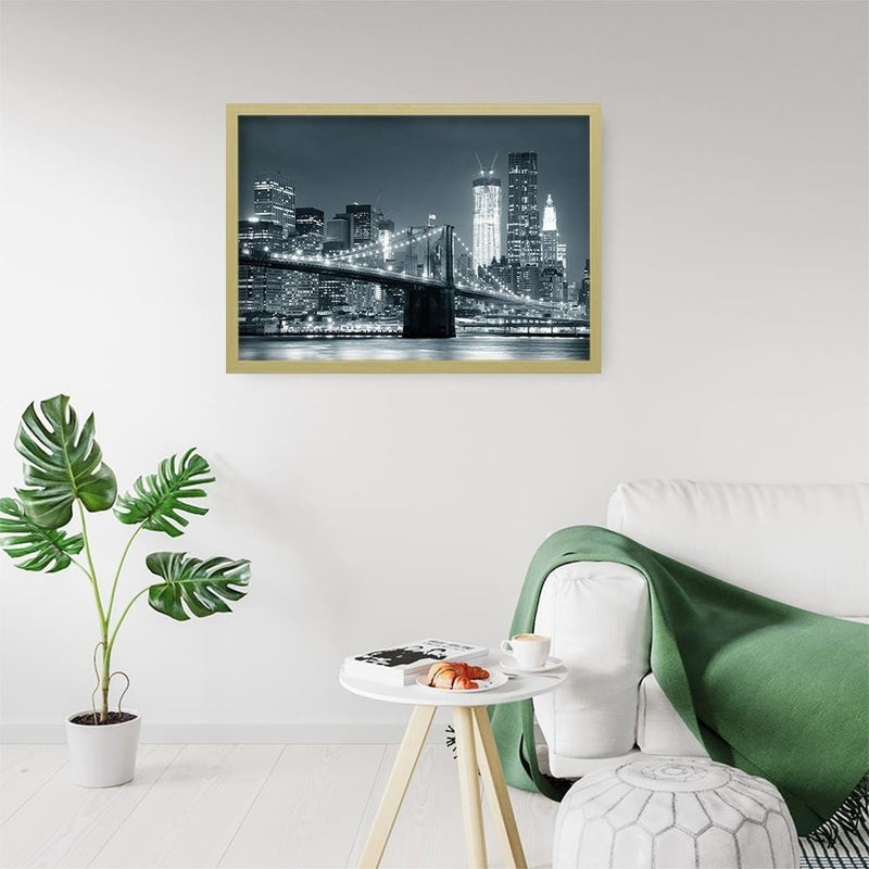 Glezna bēšā rāmī - Bridge And The City  Home Trends DECO