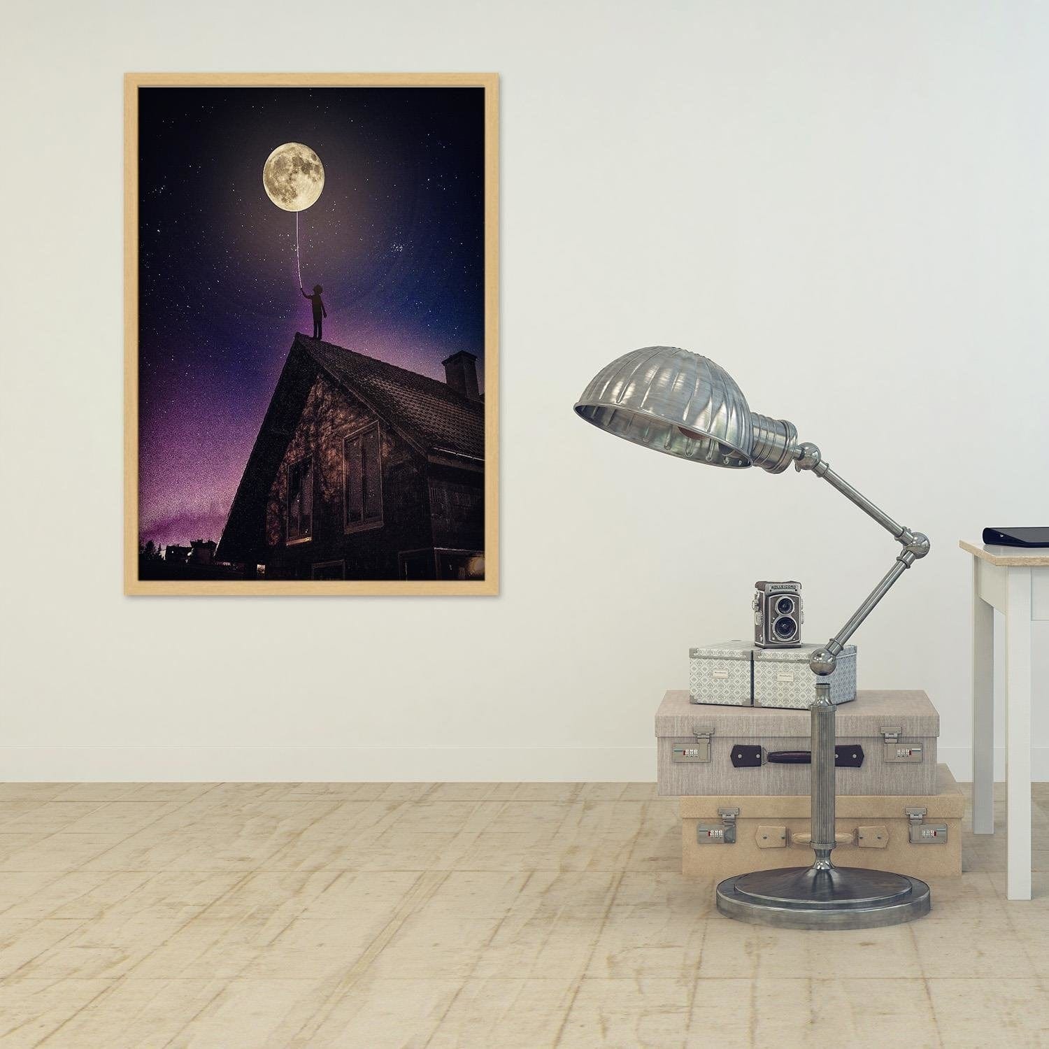 Glezna bēšā rāmī - Moon As Balloon  Home Trends DECO