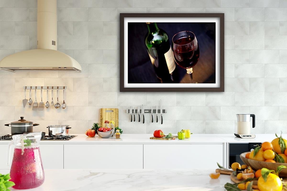 Glezna brūnā rāmī - A Bottle Of Wine And A Glass  Home Trends DECO