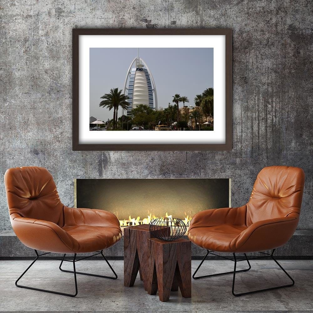 Glezna brūnā rāmī - Hotel In Dubai  Home Trends DECO