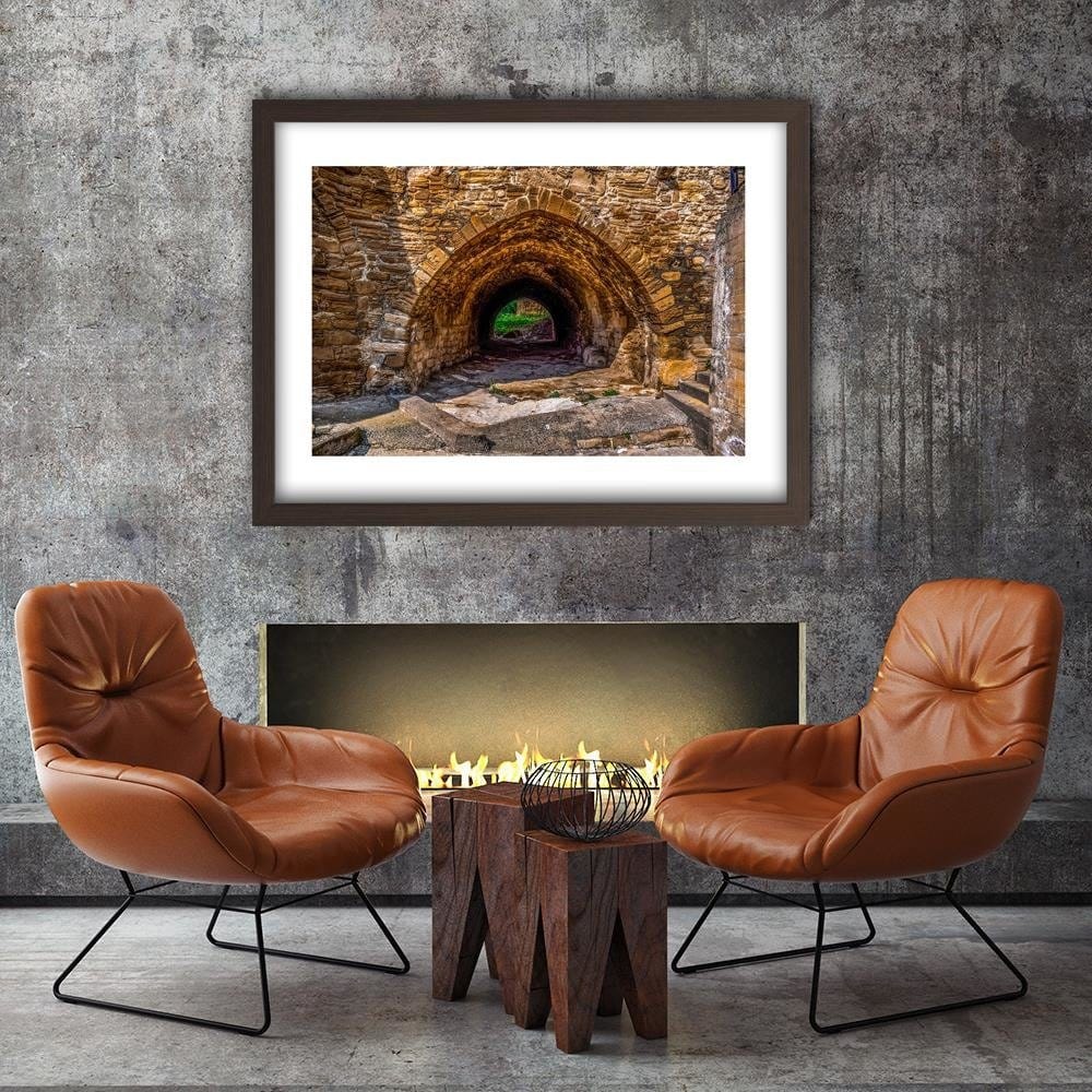 Glezna brūnā rāmī - Stone Tunnel  Home Trends DECO