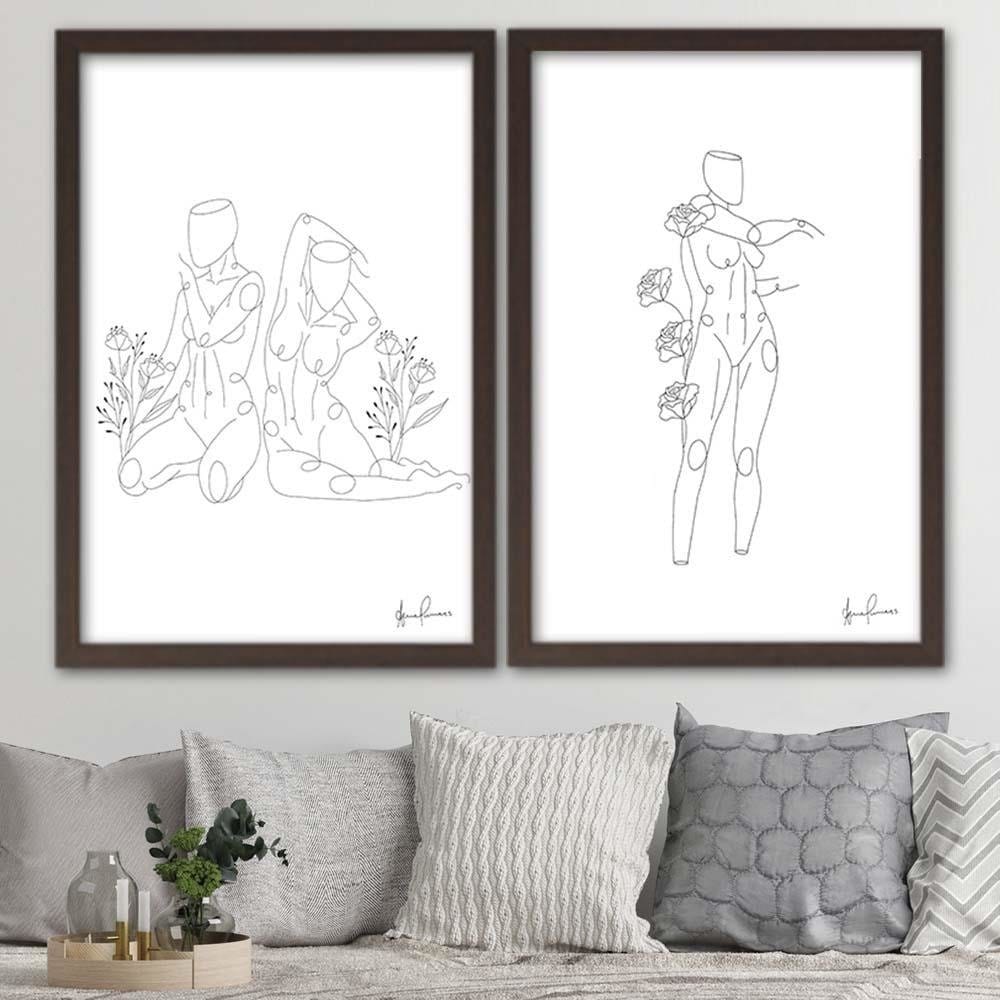 Glezna brūnā rāmī - Woman And Roses Minimalism  Home Trends DECO